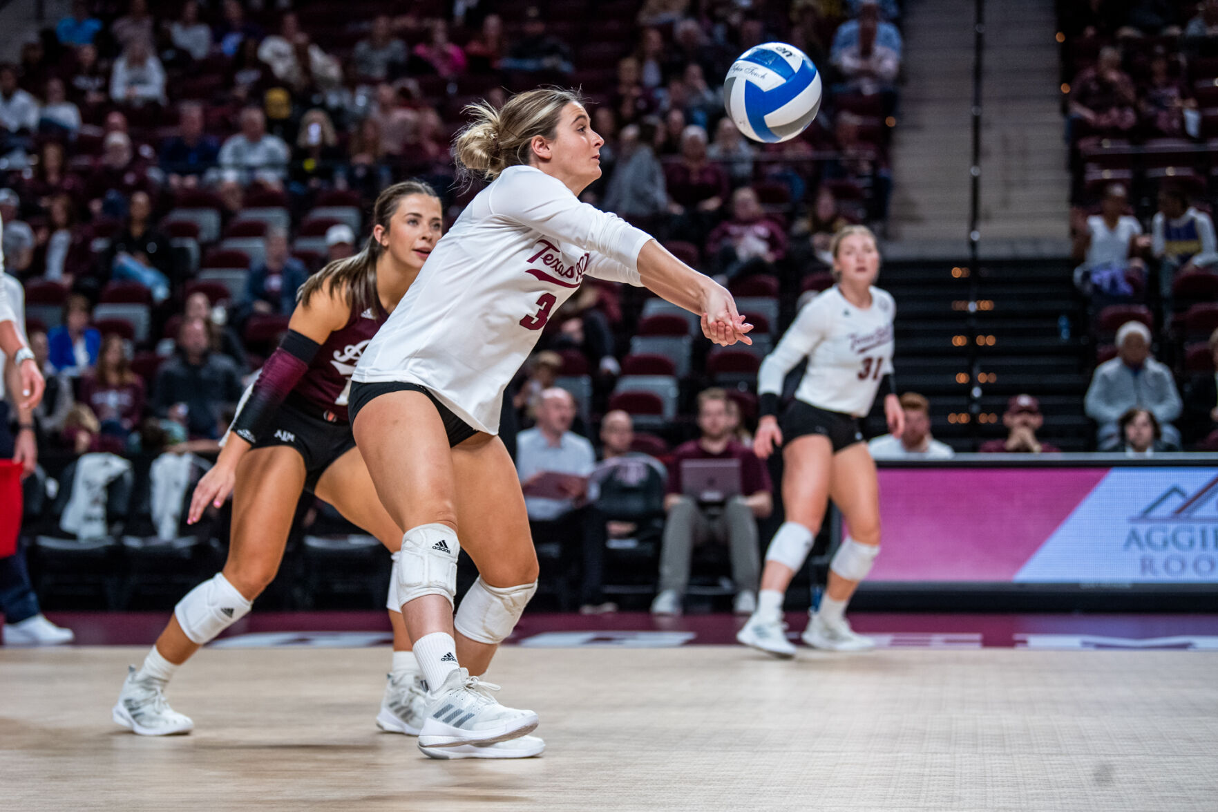 111722-bcs-sports-AggieVolleyball017.JPG